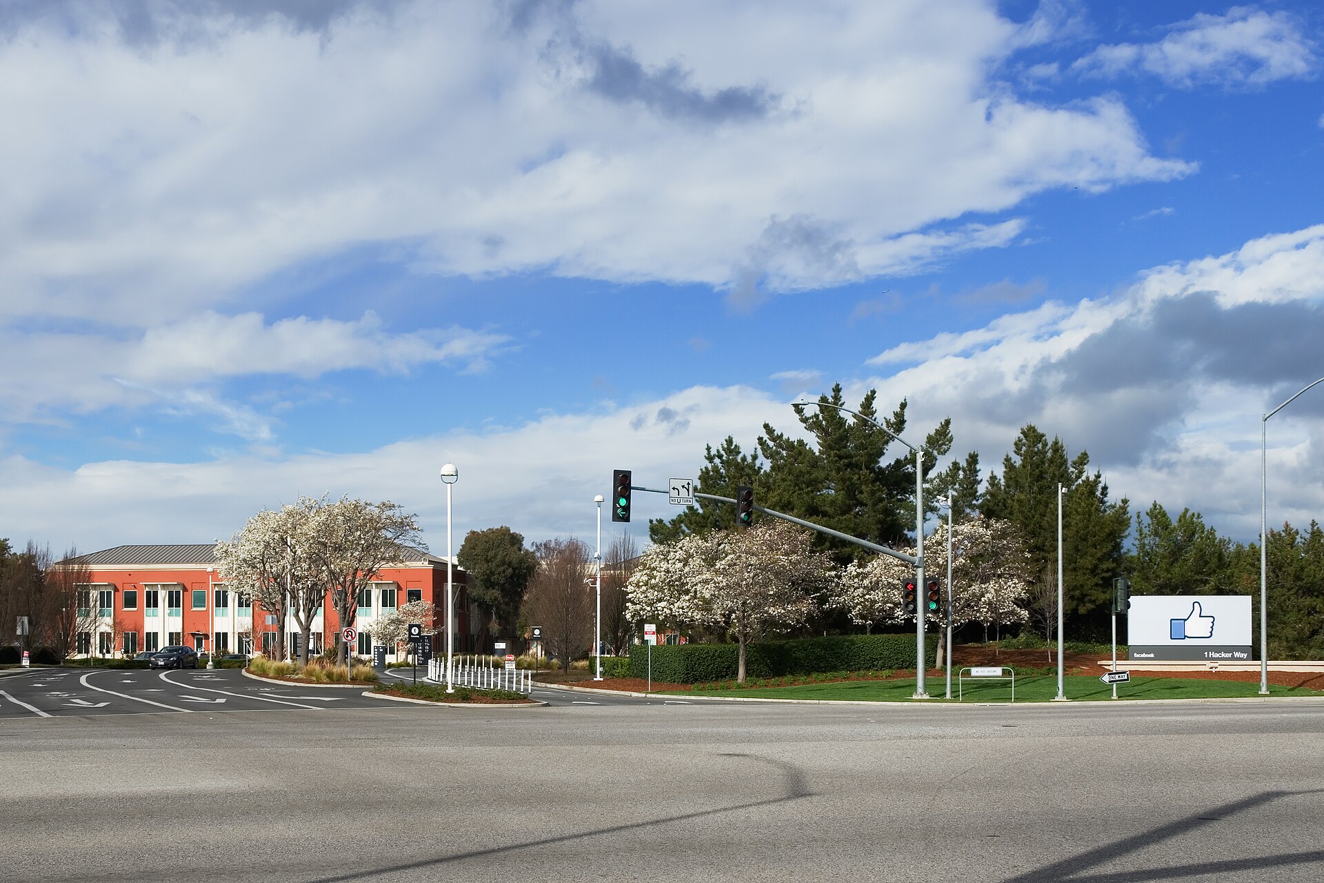 1 Hacker Way, Menlo Park