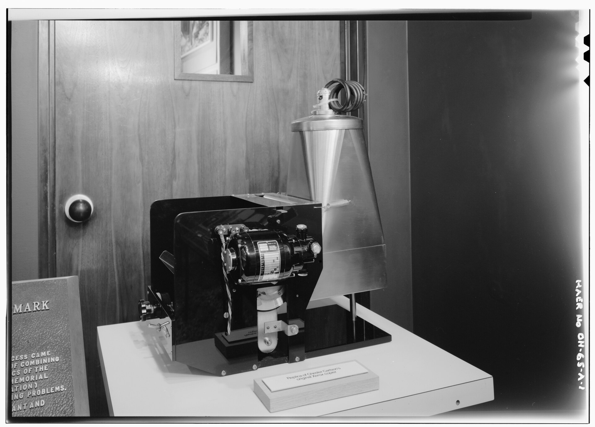Replica of Chester Carlson's original xerography apparatus, Battelle Memorial Institute